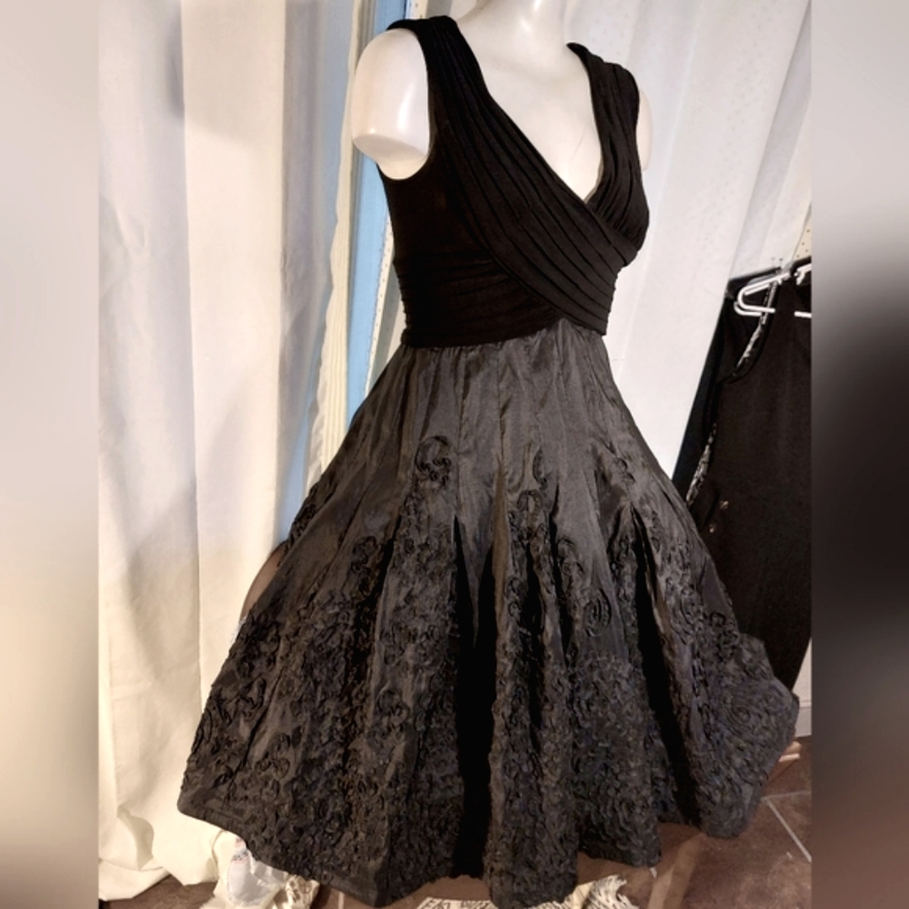 Adriana Papell  dress 👗 sz 8